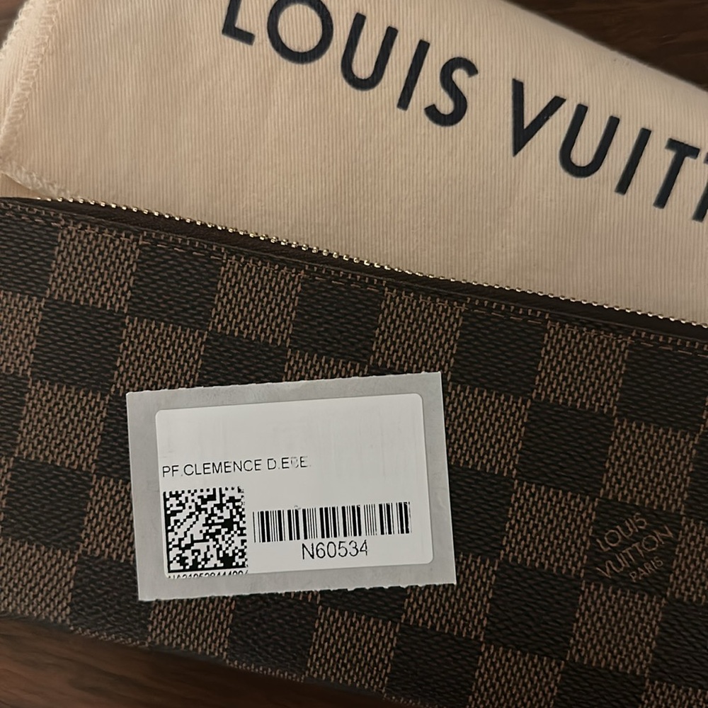 Louis Vuitton Clémence Wallet (like new w/ box) - Picture 13 of 15
